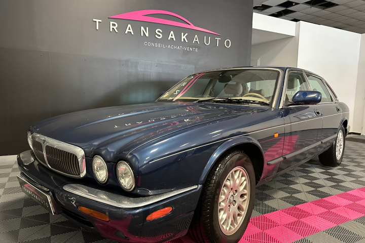 JAGUAR XJ