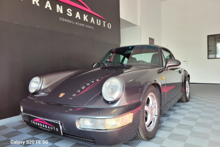 PORSCHE 911