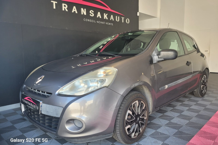 RENAULT CLIO III