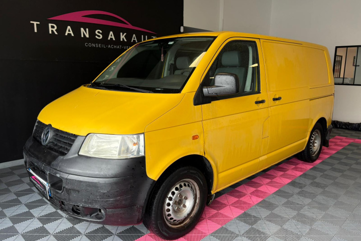 VOLKSWAGEN TRANSPORTER PLATEAU CAB